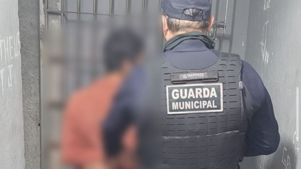 Homem invade obra, ameaça “arrancar cabeça” de responsável e acaba preso  em Porto Belo