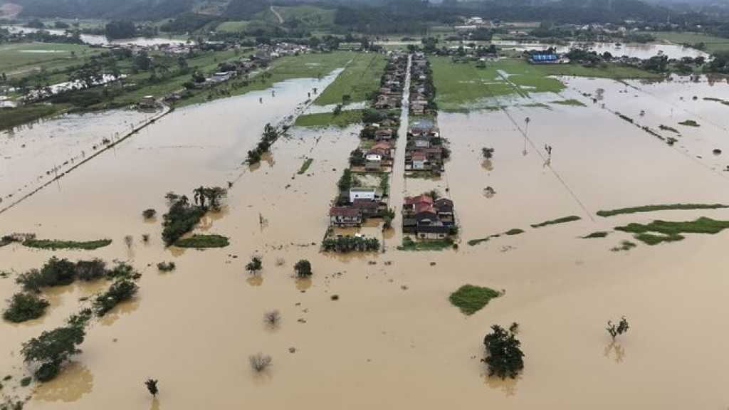 São João Batista enfrenta nova enchente; moradores deslocados