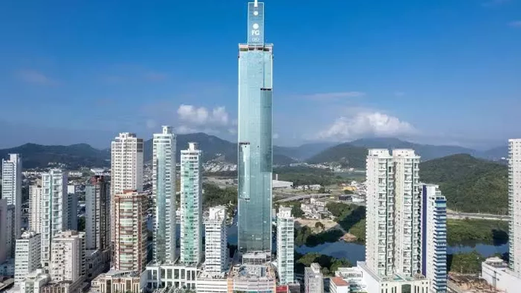 Construtora do maior prédio da América Latina é destaque entre as 100 maiores do Brasil