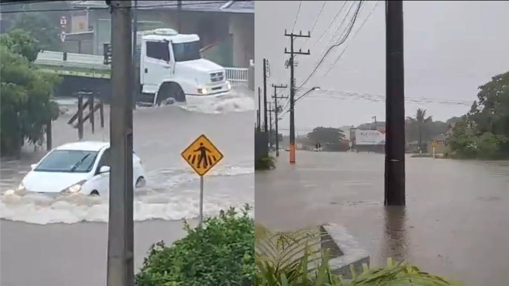 Itapoá fica com ruas alagadas após chover mais de 100 mm em 3 horas