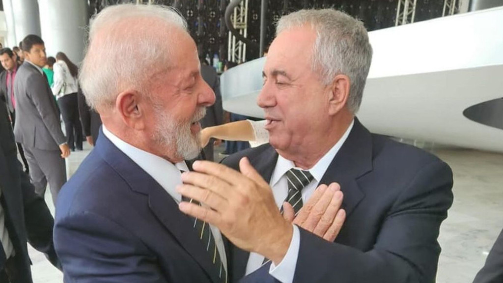 O gesto do prefeito de Tijucas para o Presidente Lula