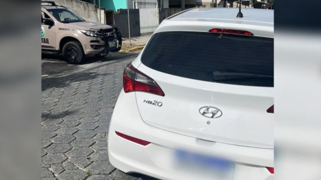 Veículo furtado em Balneário Camboriú é recuperado pela PM de Itapema