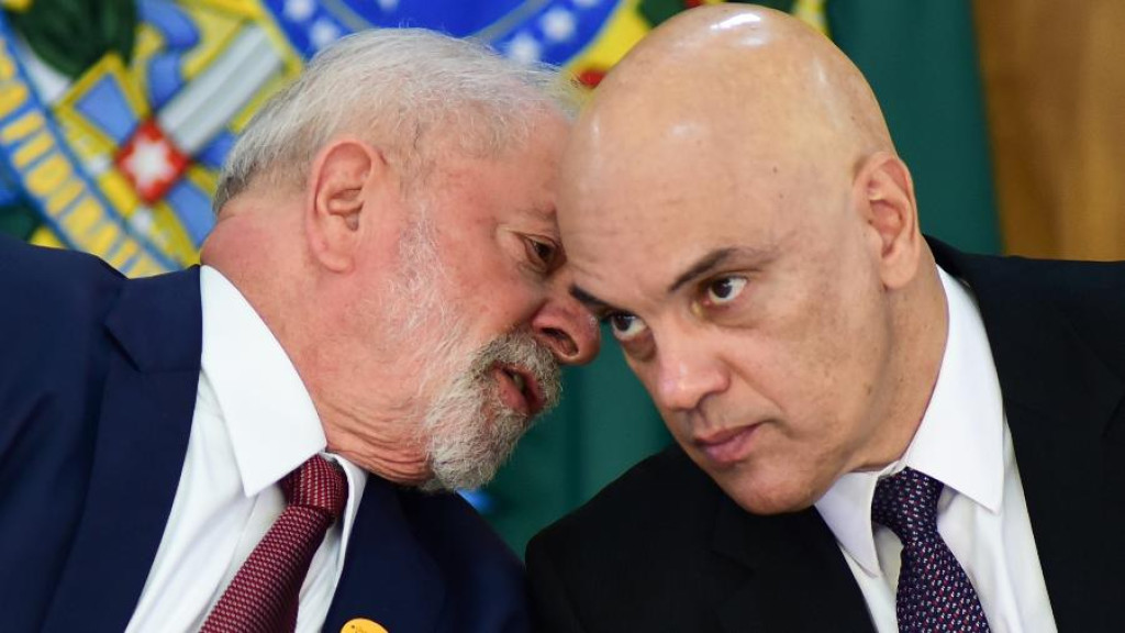 Em churrasquinho, Lula avisa Moraes que indicará seu próprio advogado ao STF