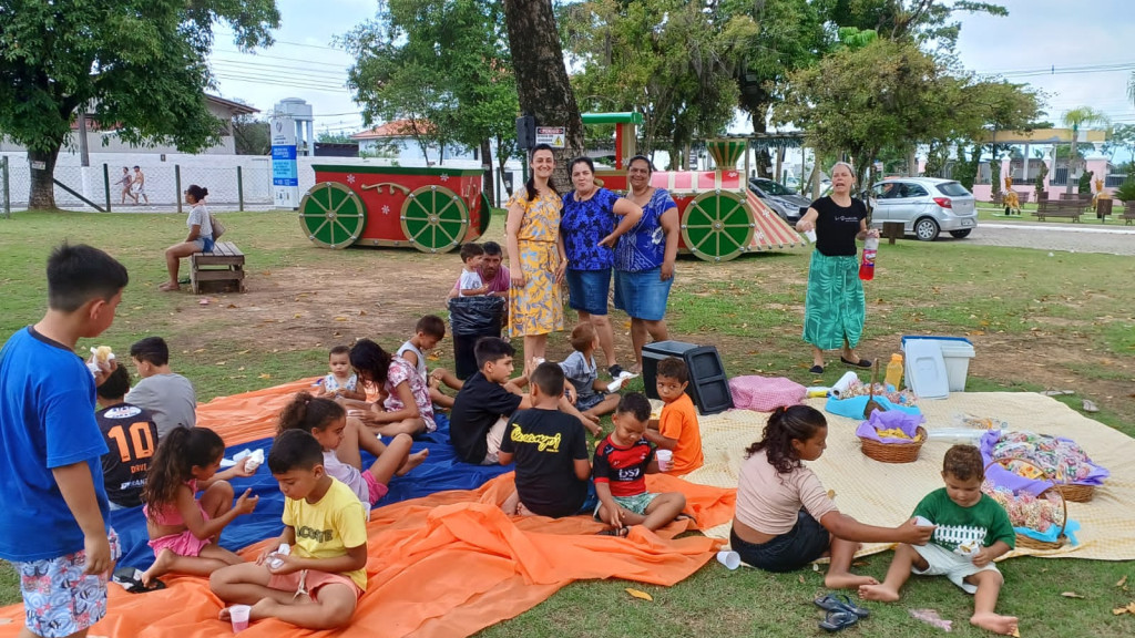 Confraternização da Igreja Nova de Paz marca ano de sucesso com crianças, em Tijucas