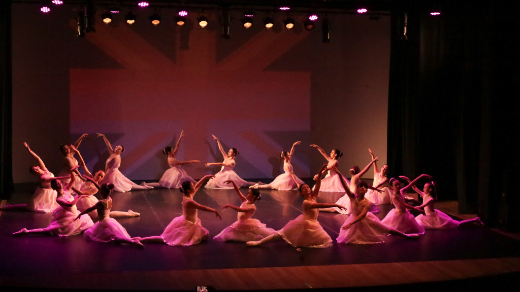 Studio de Danças Eumária Lisboa encanta com espetáculo “Dança das Nações” em Balneário Camboriú