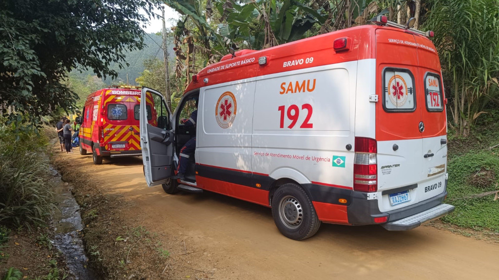 URGENTE: Fio solto em rua mata trabalhador eletrocutado em Canelinha