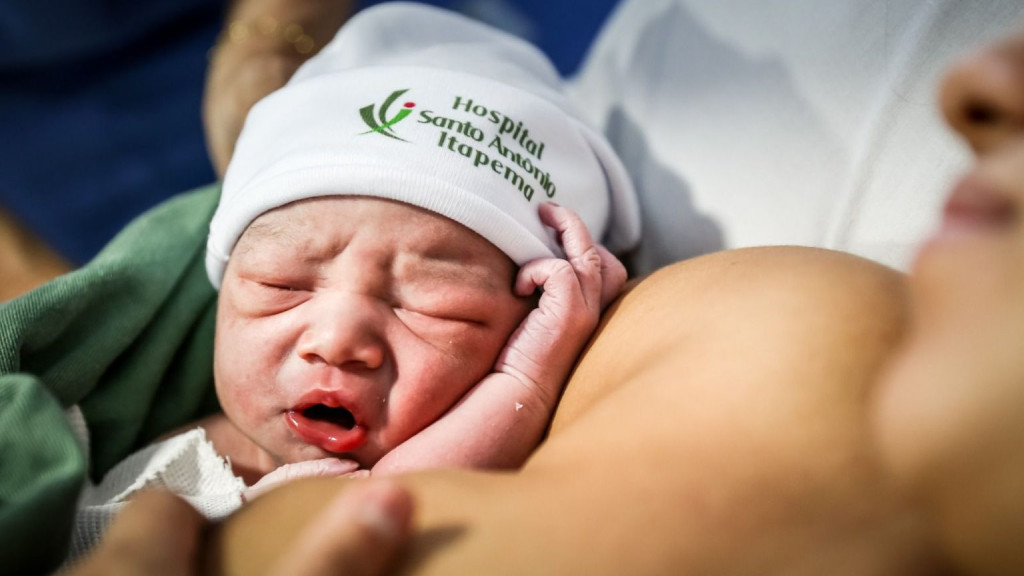 Hospital Santo Antônio inaugura maternidade com primeiro parto