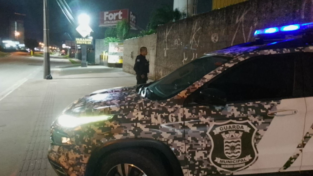 Morador de rua é detido após agredir agente do resgate social em Balneário Camboriú