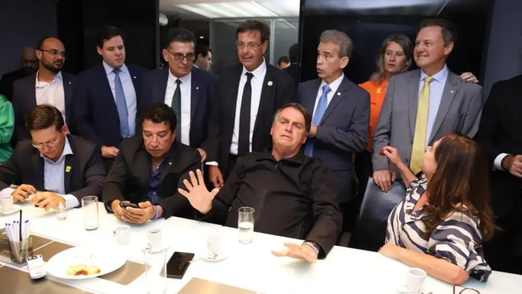 O recado do PT para Bolsonaro: "explique à justiça os crimes que você cometeu"
