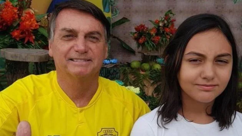 Deputada do Psol aciona MPF para investigar não vacinação da filha de Bolsonaro