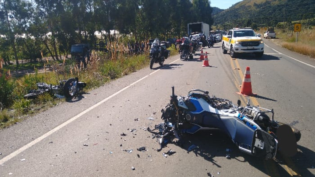 Homem morre após colisão frontal entre duas motocicletas em Santa Catarina