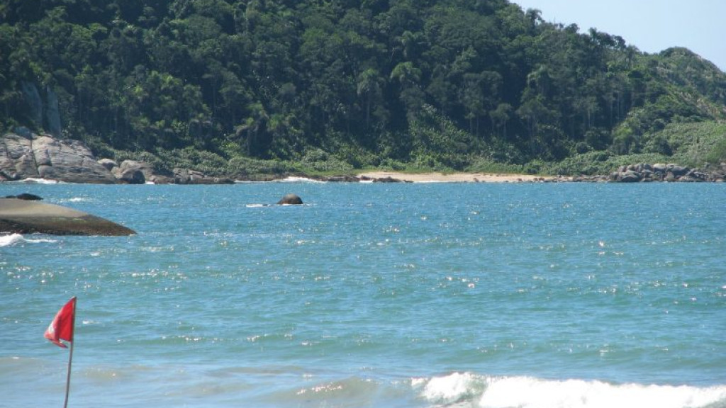 Pescador de Itapema desaparece no mar em Porto Belo