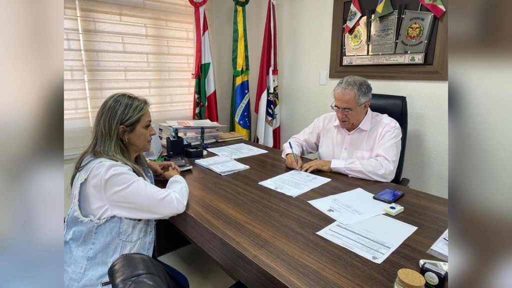 Prefeitura de Tijucas propõe lei para restabelecer gratificação de regência de classe aos professores