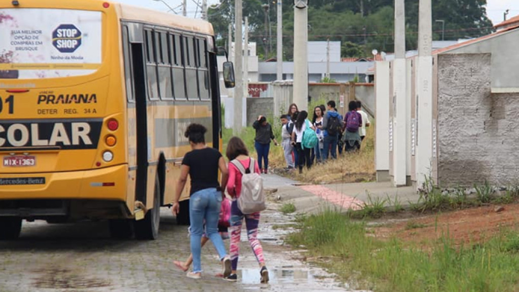 Prefeitura de Tijucas vai gastar quase R$ 1 milhão em pontos de ônibus