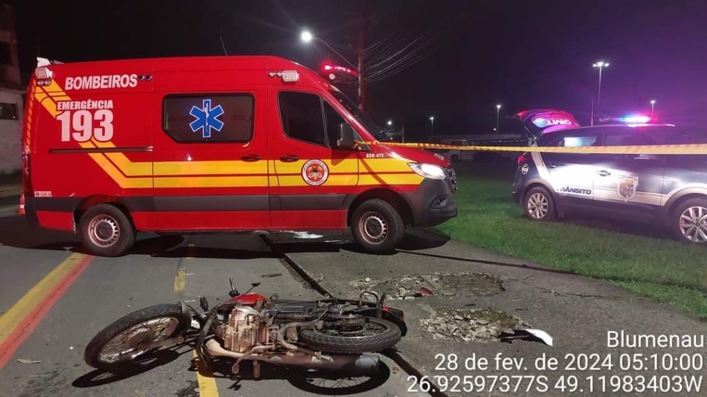 Colisão entre motocicletas deixa dois mortos em Blumenau