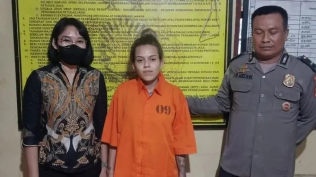 Catarinense presa por tráfico de drogas na Indonésia terá julgamento marcado para abril