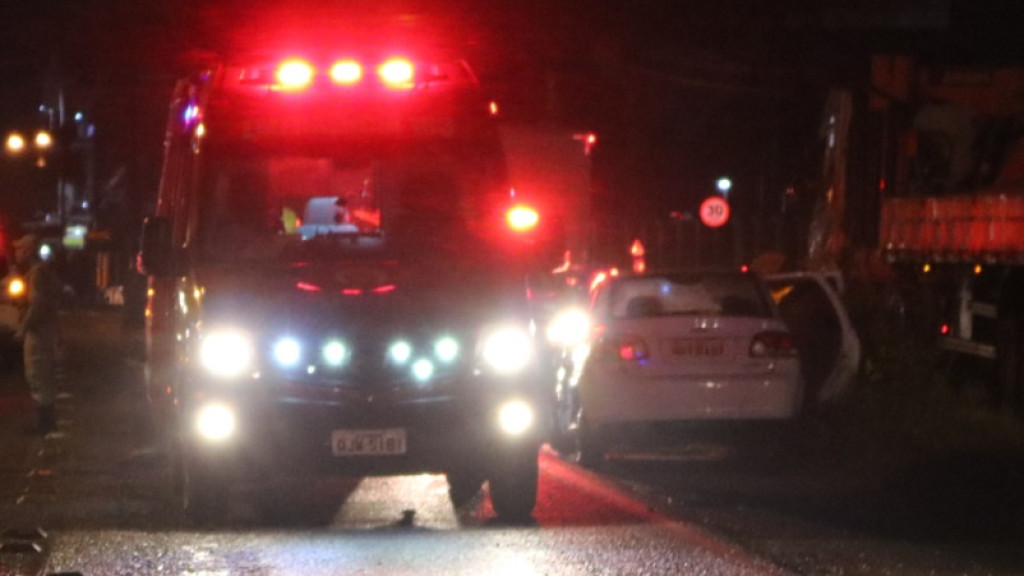 Menina de 12 anos é atropelada momentos após descer de ônibus escolar em SC