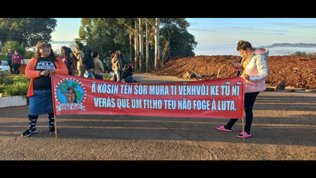 Indígenas voltam a fechar rodovias em Santa Catarina