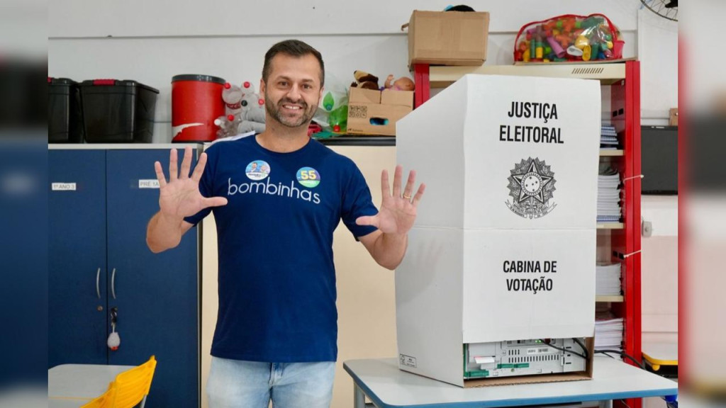 Alexandre é eleito prefeito de Bombinhas