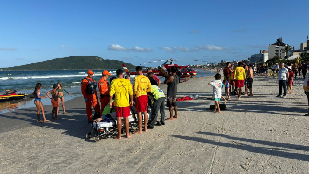 Guarda-vidas são reforçados para garantir segurança durante a pré-temporada em SC