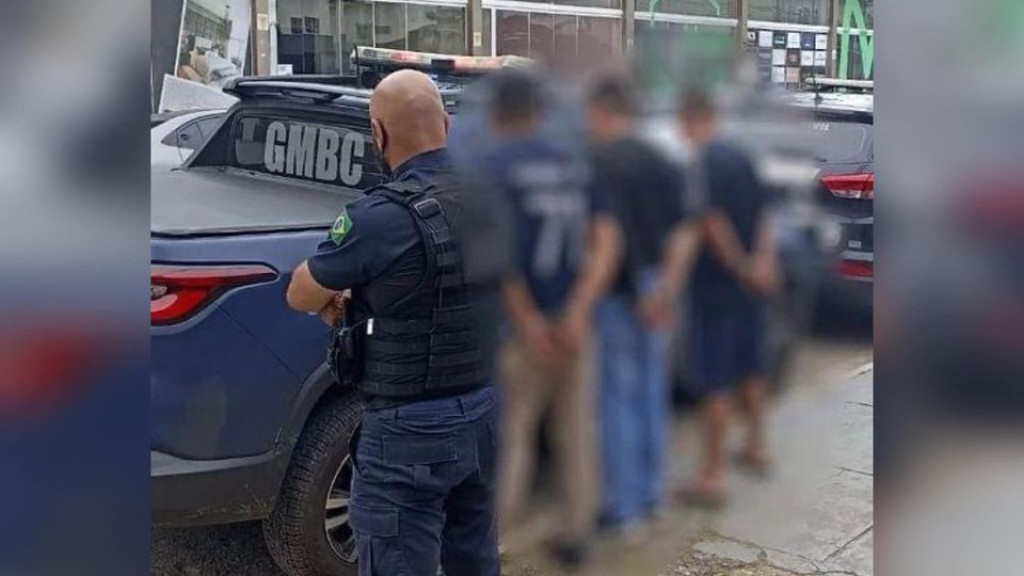 Trio que furtou idoso de 81 anos em Porto Belo é preso em Balneário Camboriú