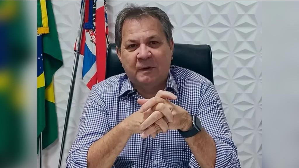 Prefeito de São João Batista  rebate fake news e chama  jornalista de “bandidinho”
