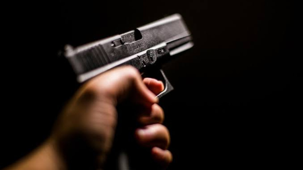 Bandido obriga adolescente a transferir pix sob a mira de revólver