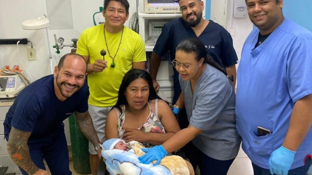 Nascimento surpresa: Mulher dá à luz em carro a caminho do Hospital em Canelinha
