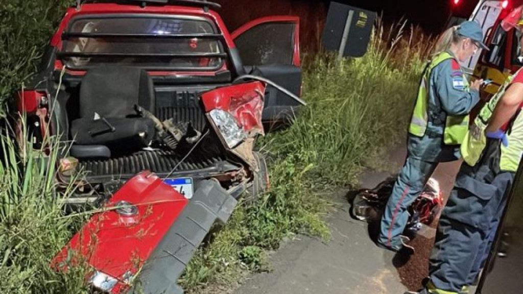 Motorista de Fiat Strada morre em acidente com dois caminhões na BR-153 em SC