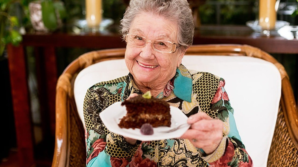 Morre aos 91 anos a querida apresentadora e cozinheira Palmirinha