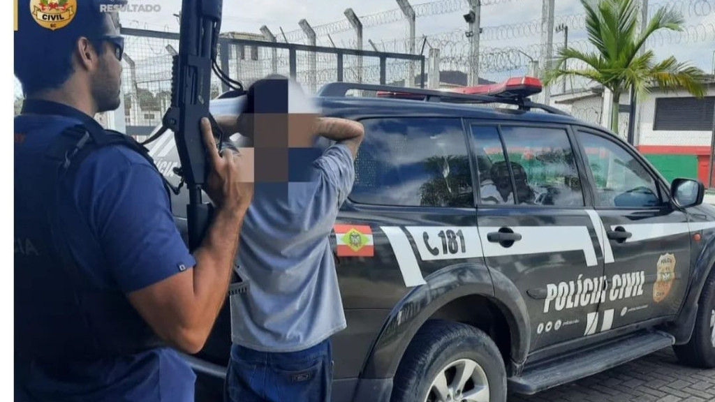 Integrante de facção criminosa foragido da justiça há mais de 14 anos na Bahia é preso em SC